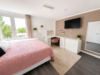 Schickes Reihenhaus mit zwei sonnigen Terrassen und Garten in familienfreundlicher Lage - Zimmer OG