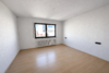 Gepflegte 4,5-Zimmerwohnung mit off. Kamin, Wintergarten und gem. Gartenbereich - Zimmer
