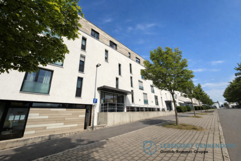 „Betreutes, seniorengerechtes Wohnen“ – Attraktive 3-Zimmer-Dachgeschosswohnung m. gr. Dachterrasse, 73770 Denkendorf, Wohnung