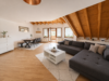 Beneidenswerte, großzügige 3 1/2 Zimmerwohnung mit sonniger Dachterrasse in ruhiger Lage - Wohn-Essbereich