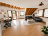 Beneidenswerte, großzügige 3 1/2 Zimmerwohnung mit sonniger Dachterrasse in ruhiger Lage - Wohn-Essbereich