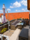 Beneidenswerte 3,5-Zimmer-Galeriewohnung im Atelierstil mit EBK, Balkon und Dachterrasse - Balkon