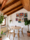 Beneidenswerte 3,5-Zimmer-Galeriewohnung im Atelierstil mit EBK, Balkon und Dachterrasse - Essbereich