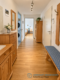 "Betreutes, seniorengerechtes Wohnen" - Attraktive 3-Zimmer-Dachgeschosswohnung m. gr. Dachterrasse - Flur