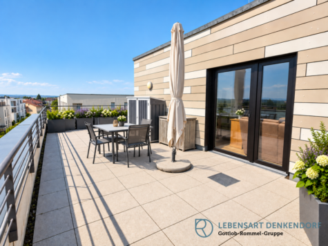 „Betreutes, seniorengerechtes Wohnen“ – Attraktive 3-Zimmer-Dachgeschosswohnung m. gr. Dachterrasse, 73770 Denkendorf, Wohnung