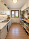 Gepflegte 2-Zimmer-Dachgeschosswohnung mit EBK und Balkon in herrlicher, ruhiger Aussichtslage - Küche