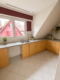 Schicke, renovierte 6-Zimmer-Maisonettewohnung m. Balkon u. Gemeinschaftsgarten in Aussichtslage - Küche 1. DG