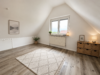 Schicke, renovierte 6-Zimmer-Maisonettewohnung m. Balkon u. Gemeinschaftsgarten in Aussichtslage - Zimmer 2. DG