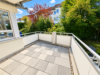 Schicke, helle 3 1/2 Zimmerwohnung mit großem Balkon in ruhiger Halbhöhenlage - Balkon
