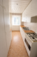 Teilrenoviertes 2-3 Familienhaus mit 2 Balkonen, Terrasse und Garten in bevorzugter Lage - Küche EG