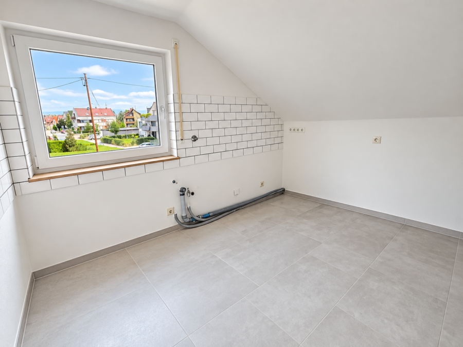 Charmante, renovierte 2-Zimmer-Dachgeschosswohnung m. Balkon in ruhiger Lage AN EINZELPERSON - Foto 5