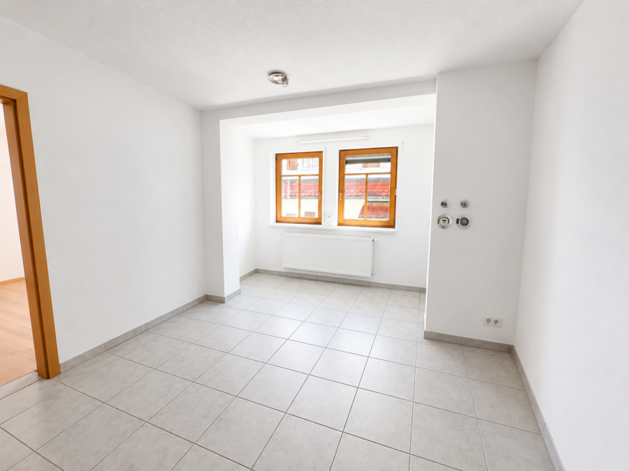 Kernsanierte 3,5 – 4-Zimmerwohnung mit EBK, Balkon und gemeinschaftlichem Garten - Foto 5
