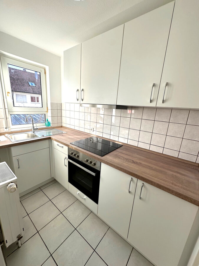 Top renovierte 1,5-Zimmerwohnung m. EBK u. sonnigem Balkon in bevorzugter Lage AN EINZELPERSON - Foto 3