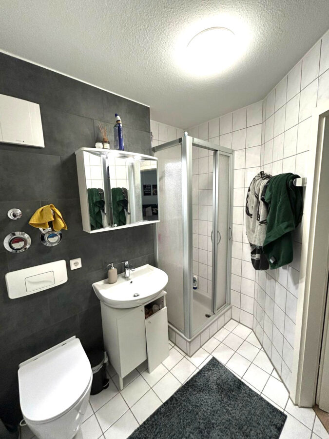 Top renovierte 1,5-Zimmerwohnung m. EBK u. sonnigem Balkon in bevorzugter Lage AN EINZELPERSON - Foto 4